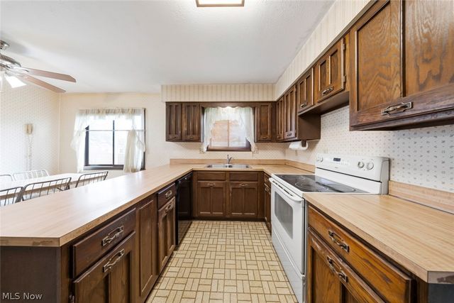 17773 Blazing Star Drive, Strongsville, OH 44136