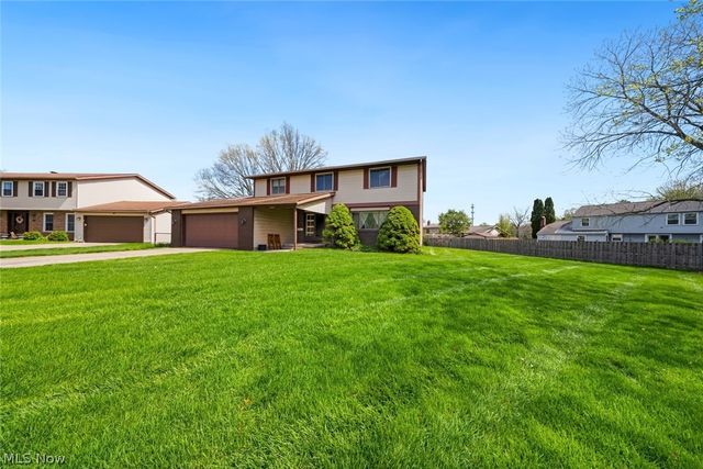 17773 Blazing Star Drive, Strongsville, OH 44136