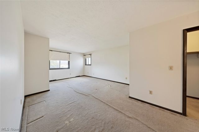 17773 Blazing Star Drive, Strongsville, OH 44136