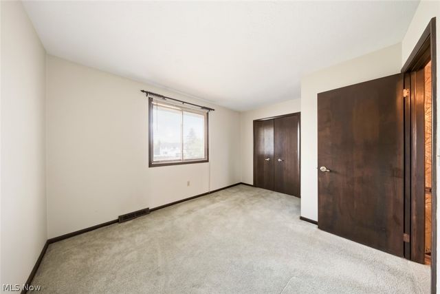 17773 Blazing Star Drive, Strongsville, OH 44136