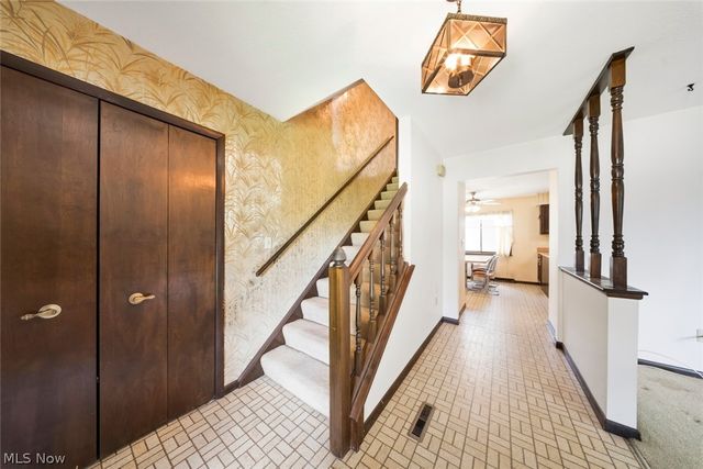 17773 Blazing Star Drive, Strongsville, OH 44136