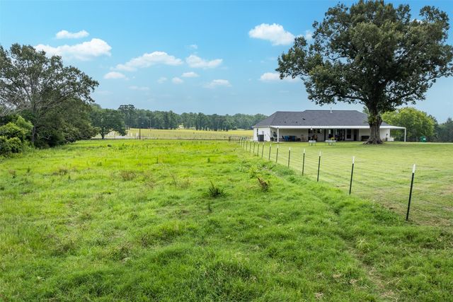 8998 Fm 59, Athens, TX 75751
