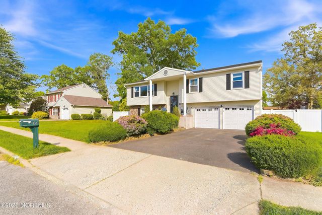 85 Bristlecone Drive, Howell, NJ 07731