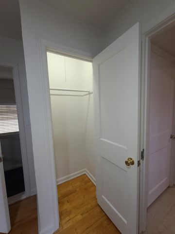 2328 E Wilma St, Wichita, KS 67211