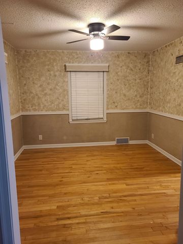 2328 E Wilma St, Wichita, KS 67211