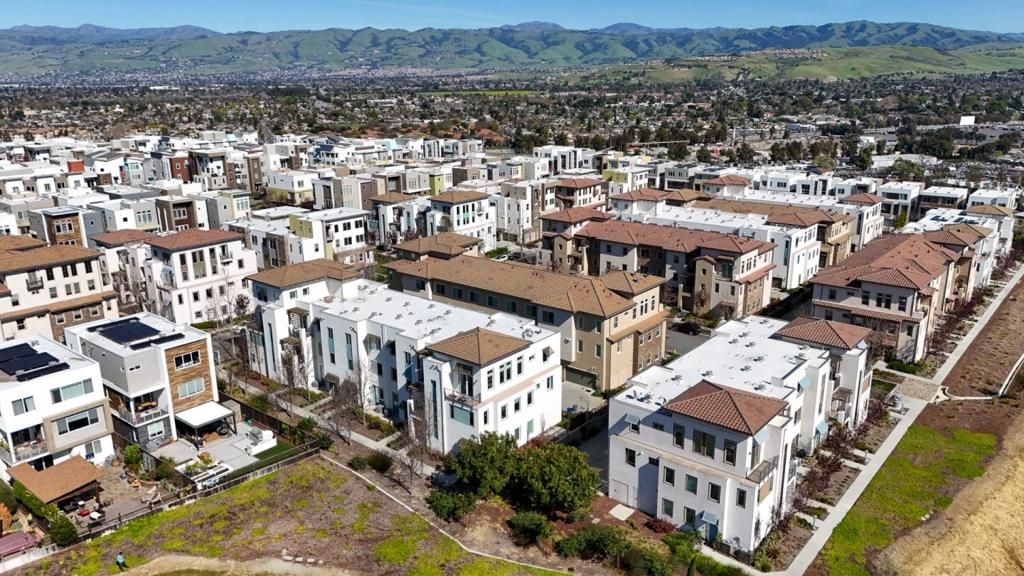 Image 45 of property listing at 218 William Manly Street 6, San Jose, CA 95136