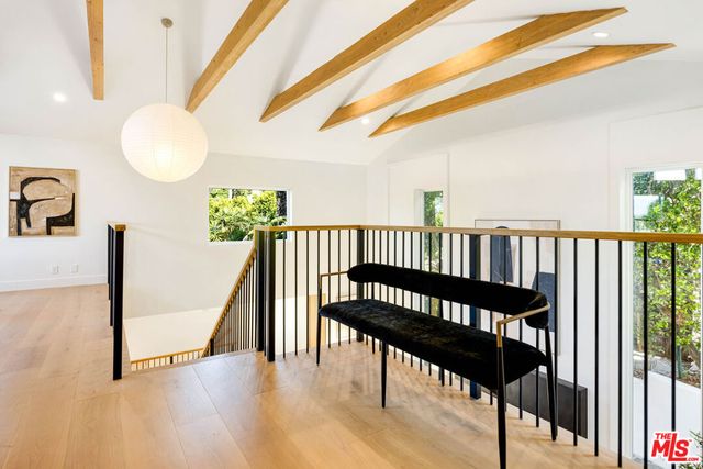 4041 Davana Road, Los Angeles, CA 91423