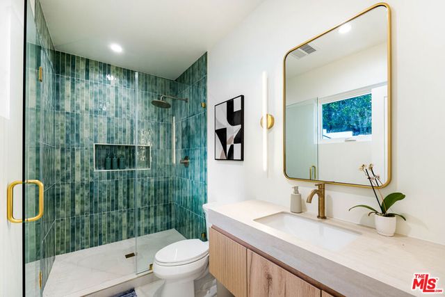 4041 Davana Road, Los Angeles, CA 91423