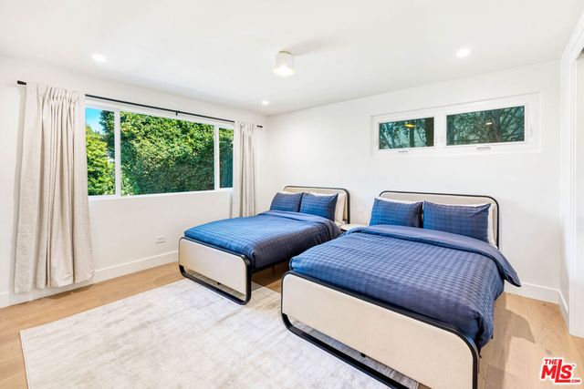 4041 Davana Road, Los Angeles, CA 91423