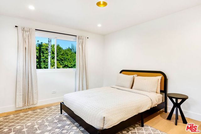 4041 Davana Road, Los Angeles, CA 91423