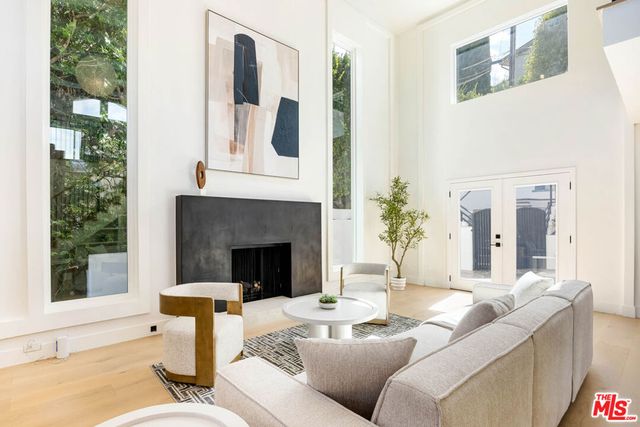 4041 Davana Road, Los Angeles, CA 91423
