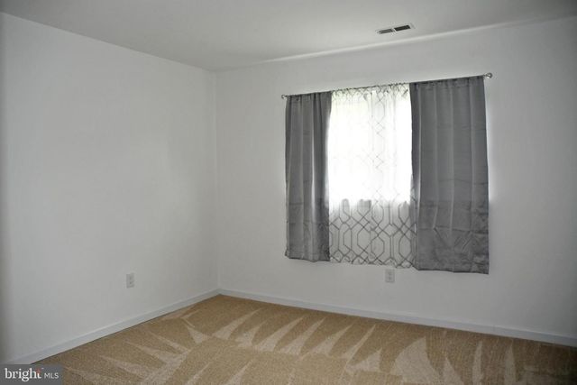 31 REUBENS CIR, Newark, DE 19702