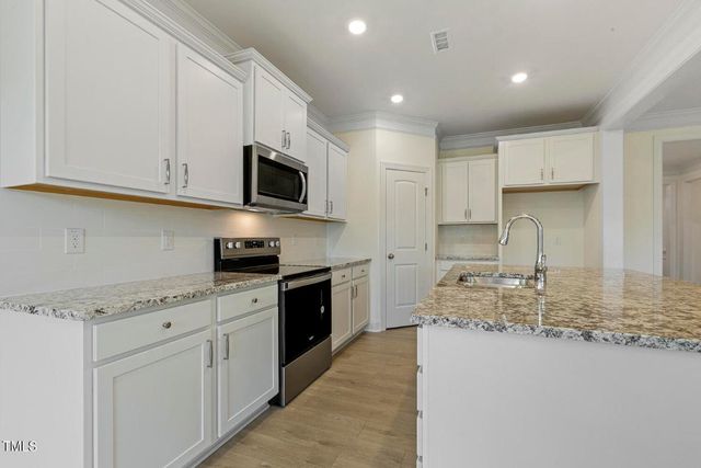 93 Ausban Ridge Lane, Four Oaks, NC 27524
