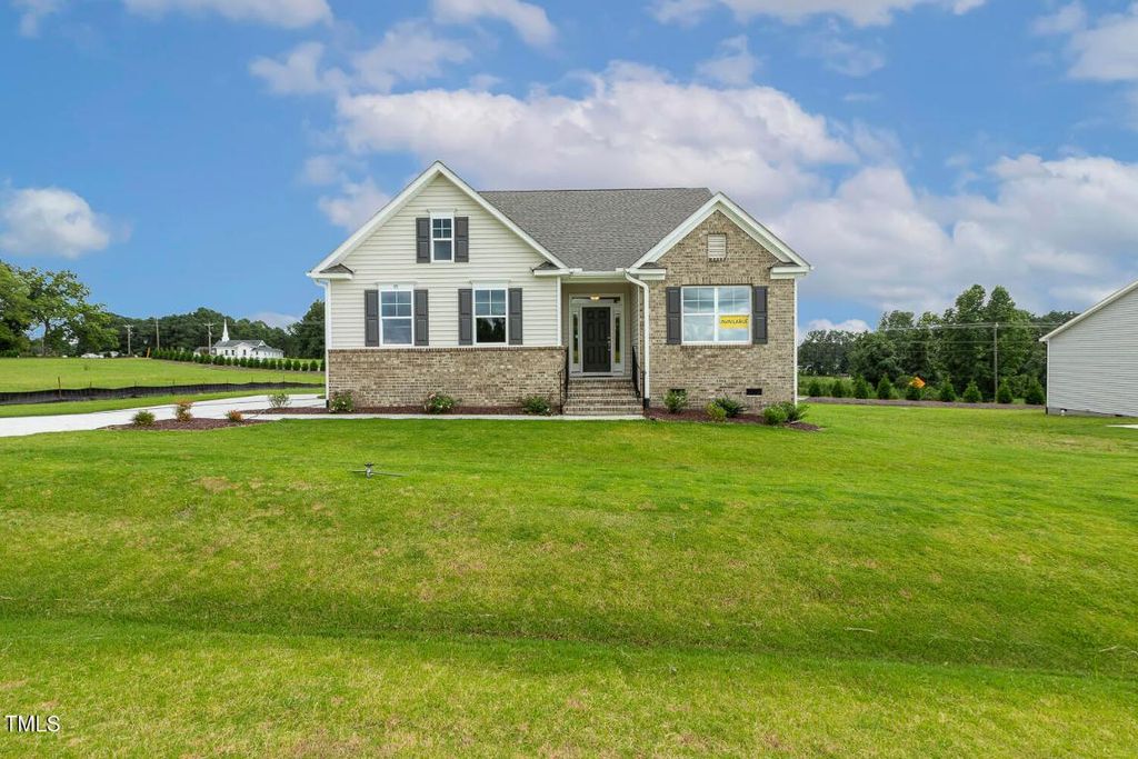 93 Ausban Ridge Lane, Four Oaks, NC 27524