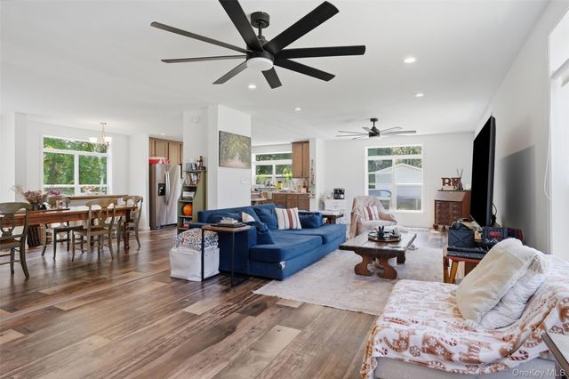 155 Metzger Road 48, Red Hook, NY 12571