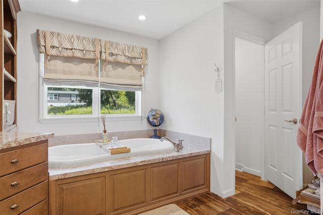 155 Metzger Road 48, Red Hook, NY 12571
