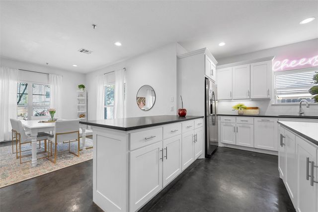 2016 S 11th Street, Waco, TX 76706