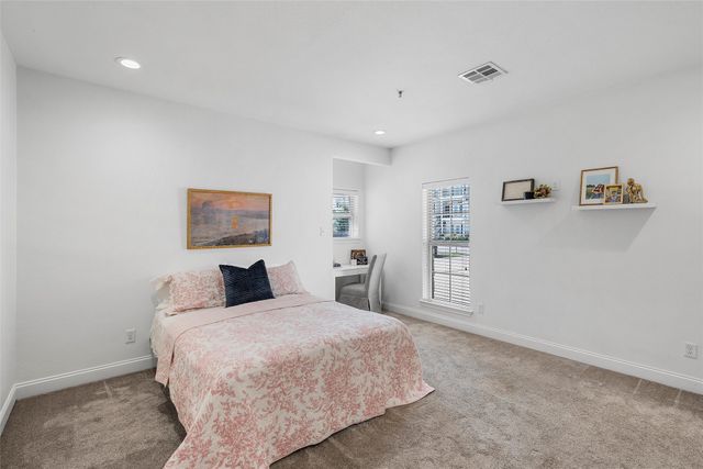 2016 S 11th Street, Waco, TX 76706