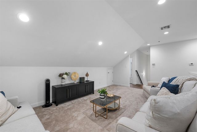 2016 S 11th Street, Waco, TX 76706