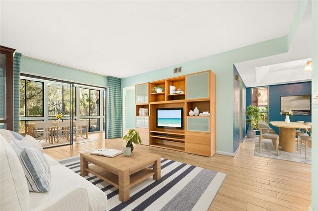 11 FAIRWAYS CIRCLE 11, Palm Coast, FL 32137