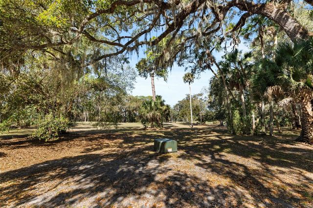 11 FAIRWAYS CIRCLE 11, Palm Coast, FL 32137