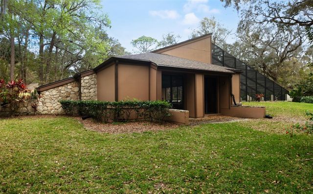 11 FAIRWAYS CIRCLE 11, Palm Coast, FL 32137