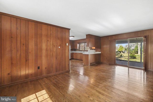 2 PLYMOUTH CIR, Hershey, PA 17033