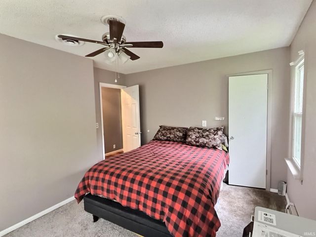 10520 W SR 32, Yorktown, IN 47396