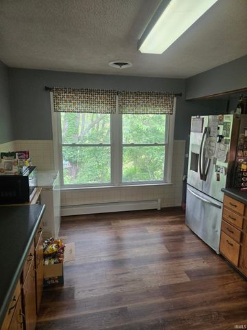 10520 W SR 32, Yorktown, IN 47396