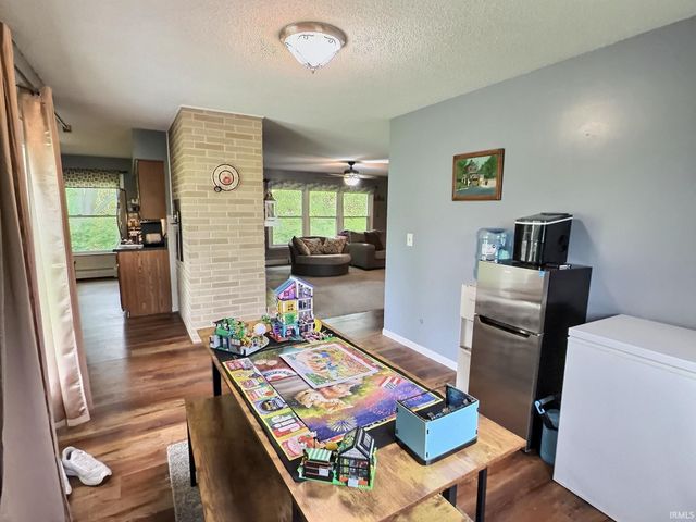 10520 W SR 32, Yorktown, IN 47396