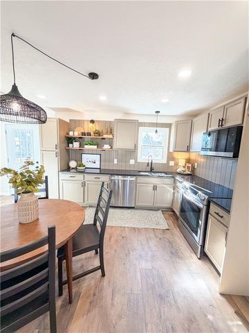 4823 NE 46th Street, Kansas City, MO 64117