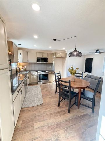 4823 NE 46th Street, Kansas City, MO 64117