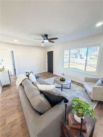 4823 NE 46th Street, Kansas City, MO 64117