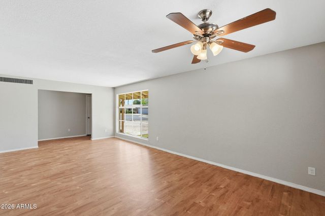 4028 W GARDENIA Avenue, Phoenix, AZ 85051