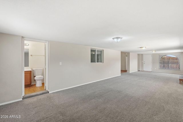 4028 W GARDENIA Avenue, Phoenix, AZ 85051