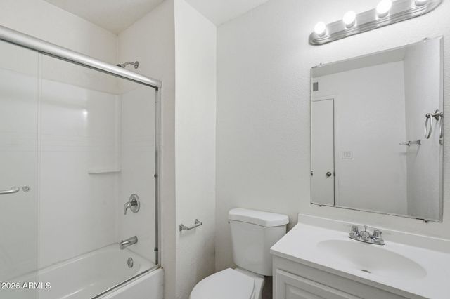 4028 W GARDENIA Avenue, Phoenix, AZ 85051