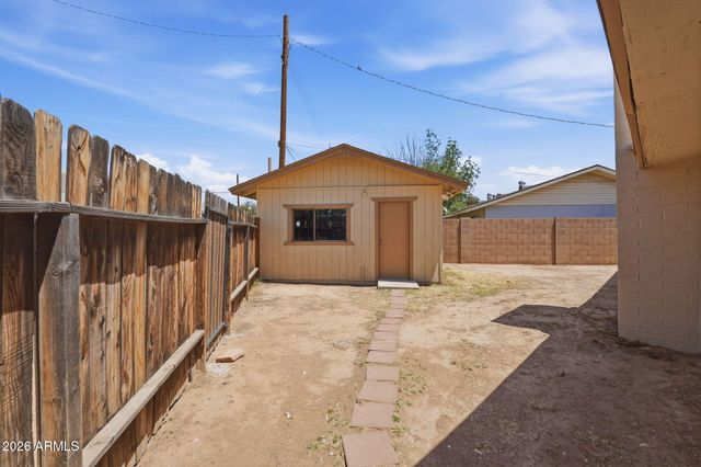 4028 W GARDENIA Avenue, Phoenix, AZ 85051