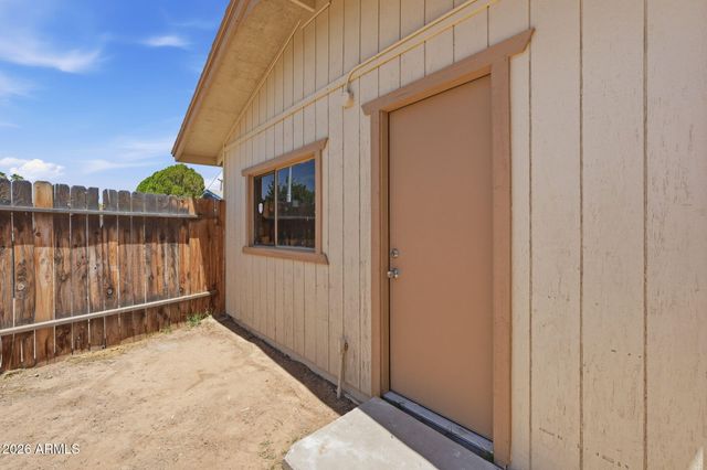 4028 W GARDENIA Avenue, Phoenix, AZ 85051