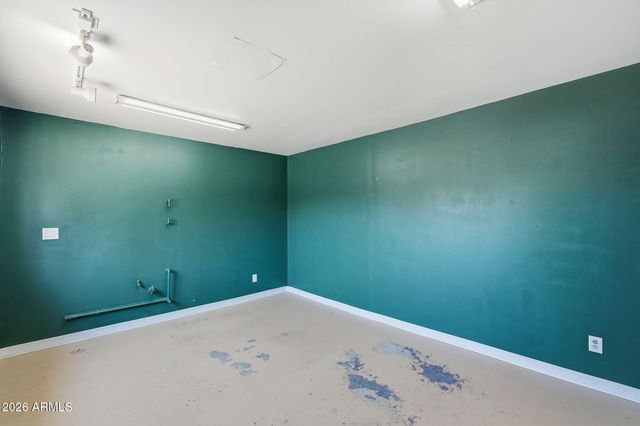 4028 W GARDENIA Avenue, Phoenix, AZ 85051