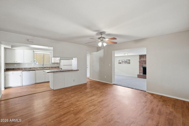 4028 W GARDENIA Avenue, Phoenix, AZ 85051