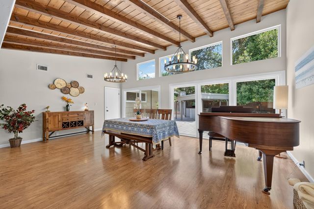 4620 Asheville Ct, Carmichael, CA 95608