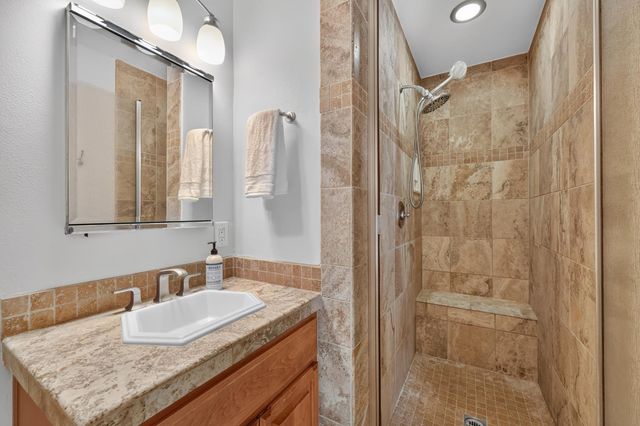 4620 Asheville Ct, Carmichael, CA 95608