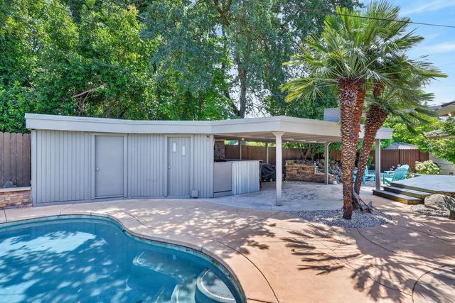 4620 Asheville Ct, Carmichael, CA 95608