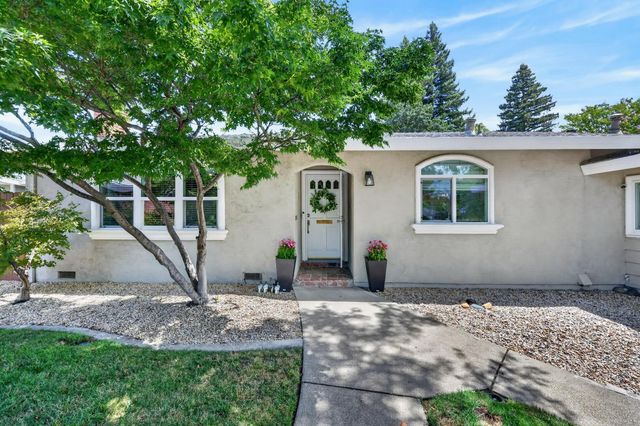 4620 Asheville Ct, Carmichael, CA 95608