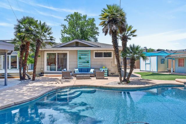 4620 Asheville Ct, Carmichael, CA 95608