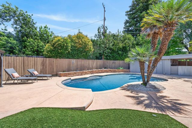 4620 Asheville Ct, Carmichael, CA 95608
