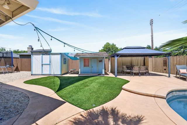 4620 Asheville Ct, Carmichael, CA 95608