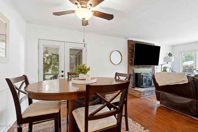 805 Adelaide Drive, Wilmington, NC 28412