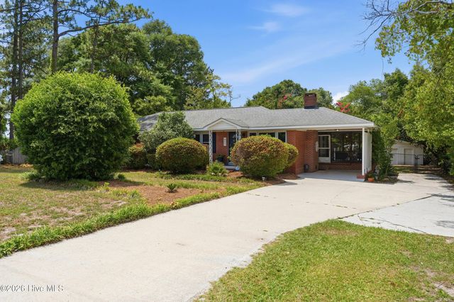 805 Adelaide Drive, Wilmington, NC 28412