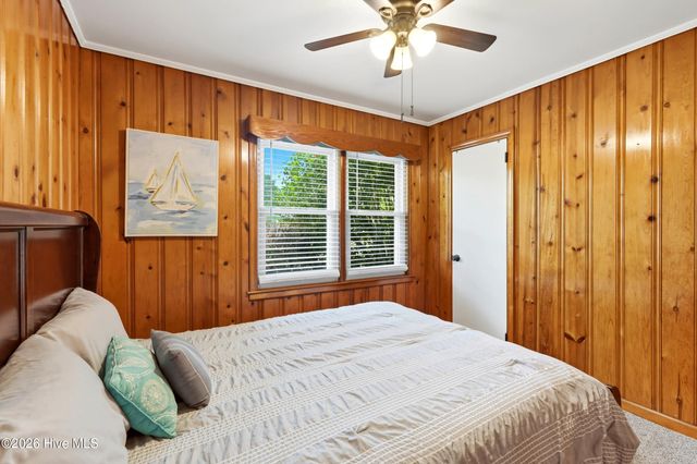 805 Adelaide Drive, Wilmington, NC 28412